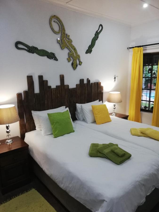 Maputaland Guest House St Lucia Bagian luar foto