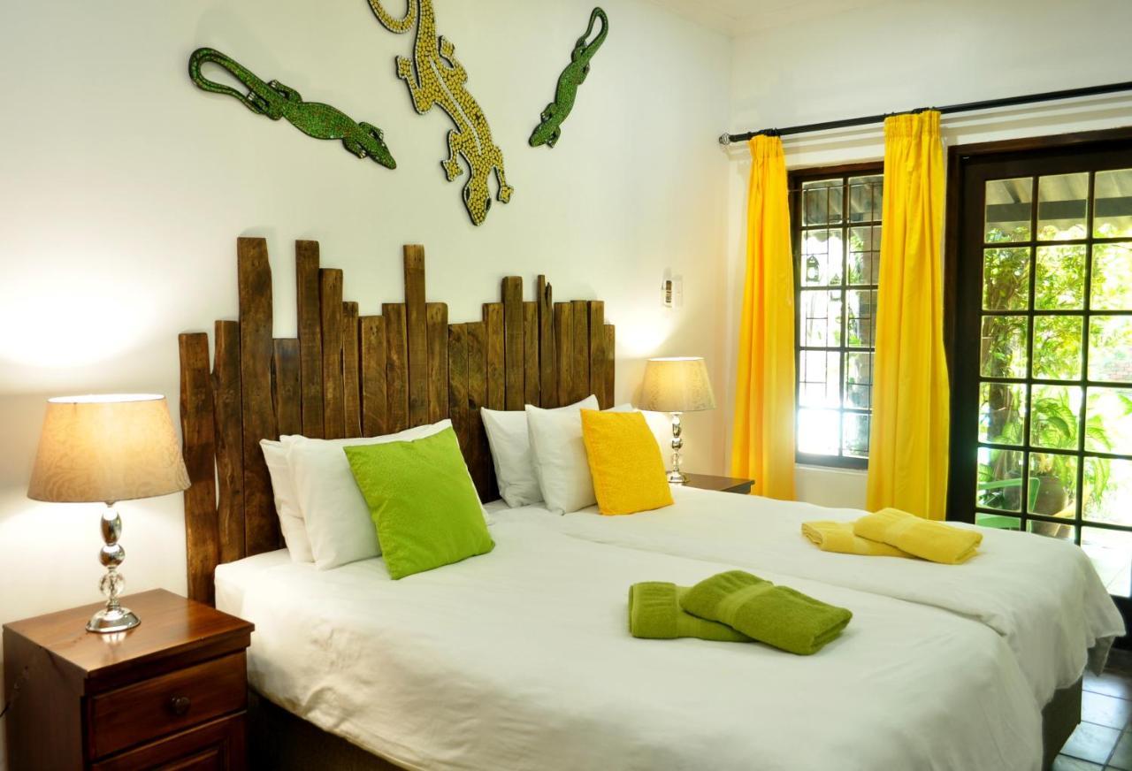 Maputaland Guest House St Lucia Bagian luar foto