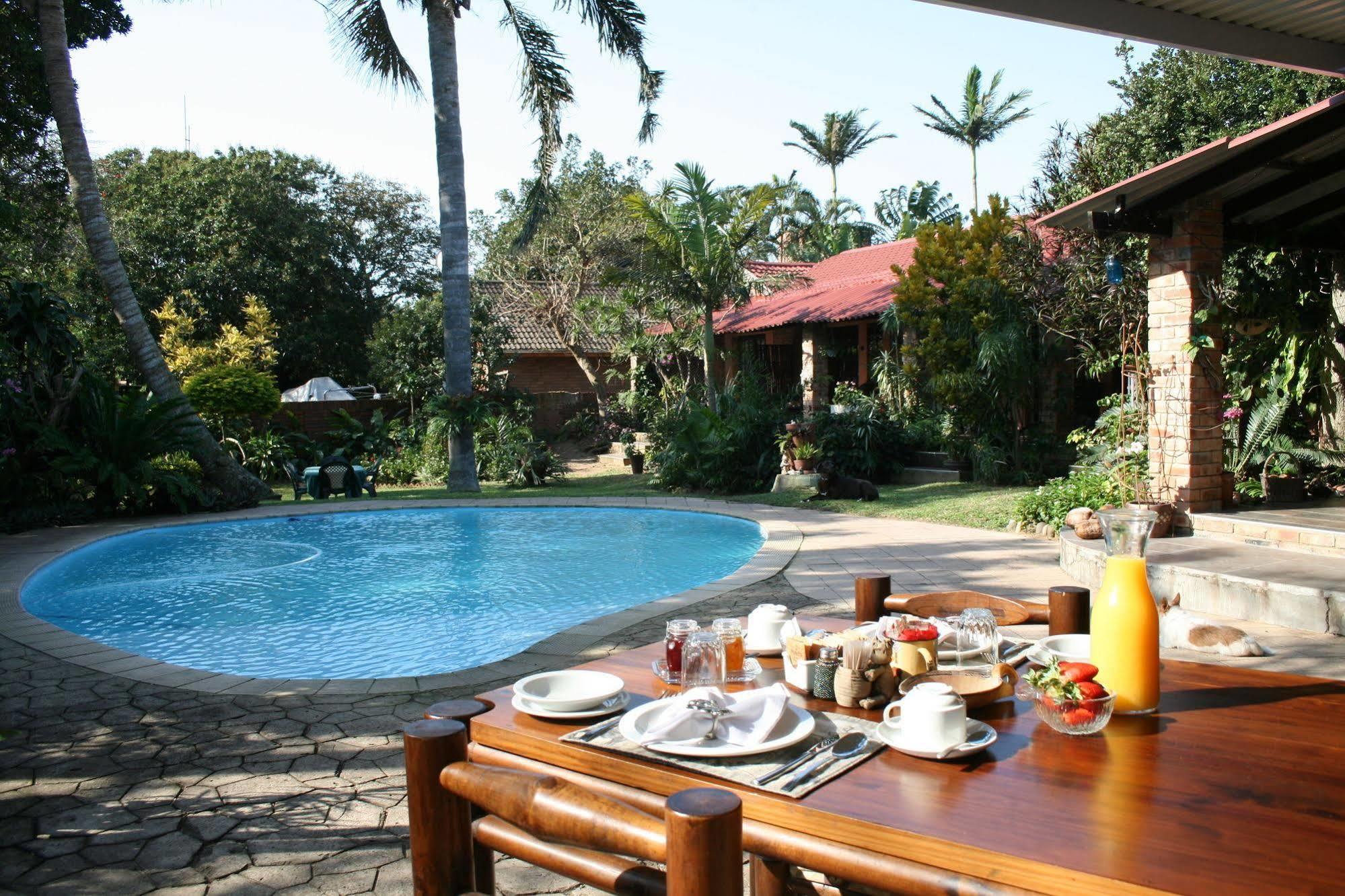 Maputaland Guest House St Lucia Bagian luar foto